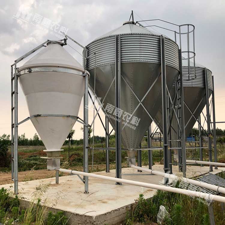 養(yǎng)豬場(chǎng)料塔